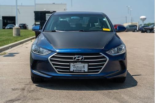 2017 Hyundai ELANTRA SE