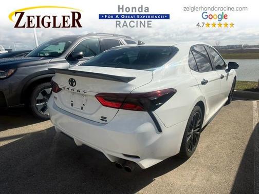 Super White 2021 Toyota Camry SE