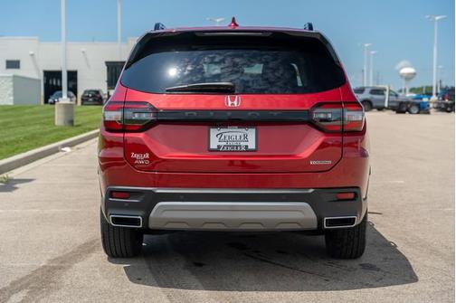 2025 Honda Pilot Touring