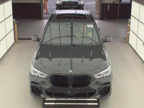 2022 BMW X5 M50i