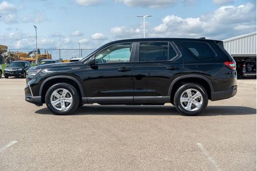 2023 Honda Pilot LX