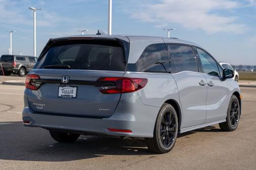 2023 Honda Odyssey Sport