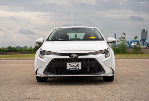 Super White 2020 Toyota Corolla LE