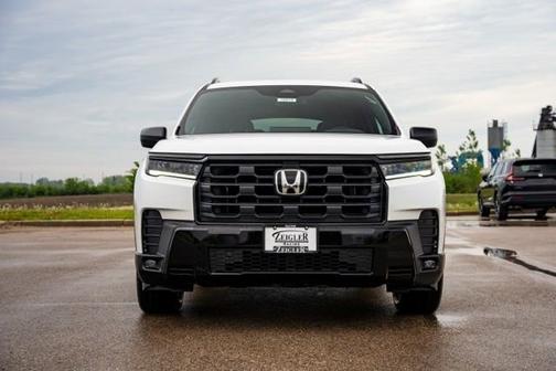 Platinum White Pearl 2026 Honda Pilot Sport