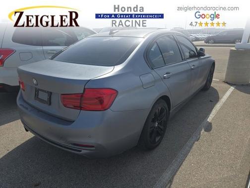 2018 BMW 330 i xDrive
