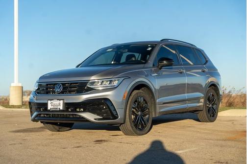 2022 Volkswagen Tiguan SE R-Line Black