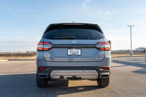 2025 Honda Pilot Touring
