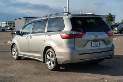 2018 Toyota Sienna L