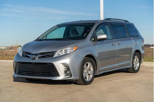 2018 Toyota Sienna L