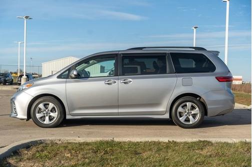 2018 Toyota Sienna L