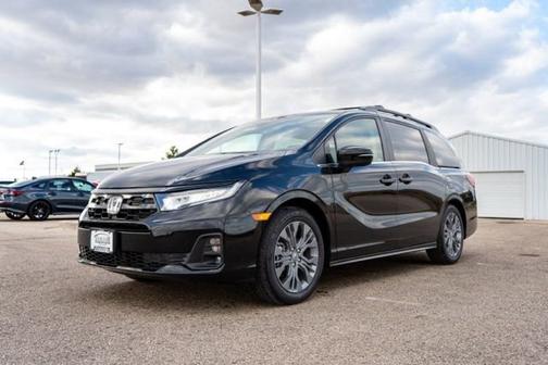 CRYSTAL BLACK 2026 Honda Odyssey Touring