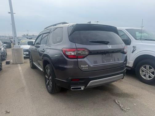 2023 Honda Pilot Touring
