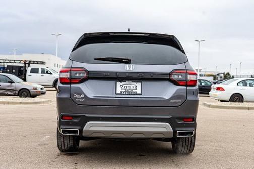 2023 Honda Pilot Touring