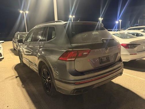 2022 Volkswagen Tiguan SE R-Line Black