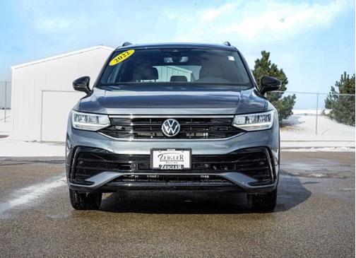 2022 Volkswagen Tiguan SE R-Line Black