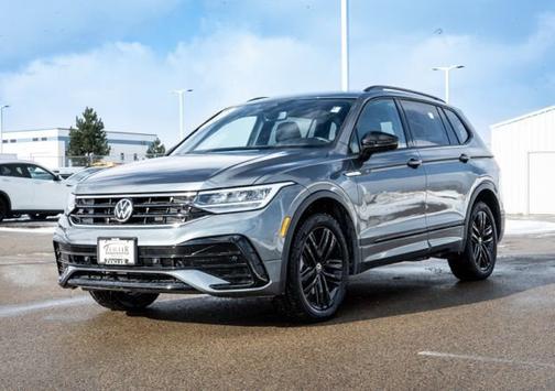 2022 Volkswagen Tiguan SE R-Line Black