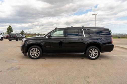 Onyx Black 2017 GMC Yukon XL SLE