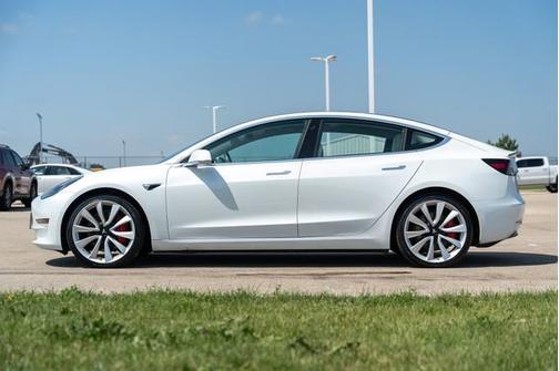 2018 Tesla Model 3 Long Range