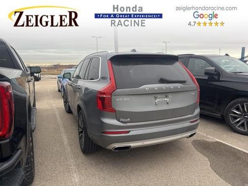 2020 Volvo XC90 T5 Momentum