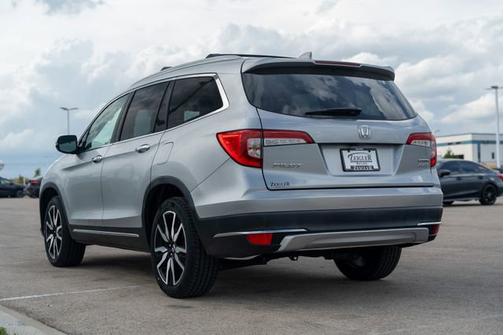 2019 Honda Pilot Touring 8-Passenger