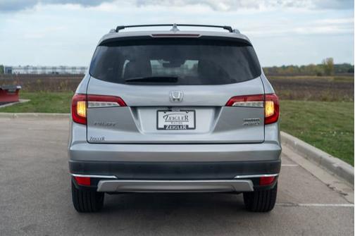 2019 Honda Pilot Touring 8-Passenger