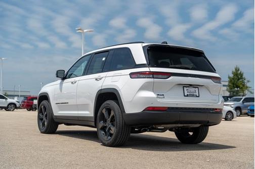 2023 Jeep Grand Cherokee Altitude