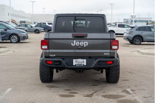 2021 Jeep Gladiator Overland