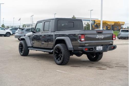 2021 Jeep Gladiator Overland