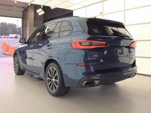 2020 BMW X5 M50i