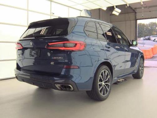 2020 BMW X5 M50i