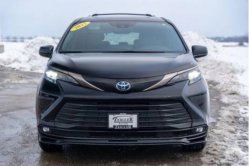 2022 Toyota Sienna XLE