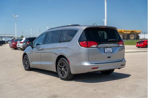 2020 Chrysler Voyager LXI