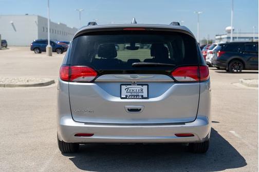 2020 Chrysler Voyager LXI