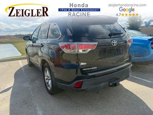 Midnight Black Metallic 2016 Toyota Highlander Limited