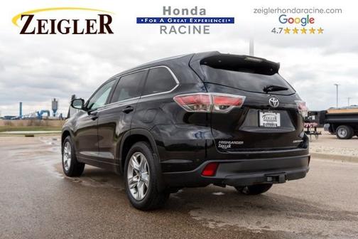 Midnight Black Metallic 2016 Toyota Highlander Limited