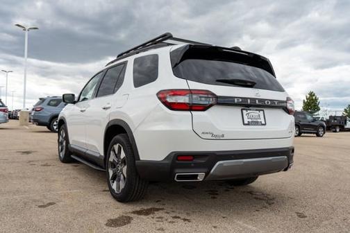 Platinum White Pearl 2026 Honda Pilot Elite