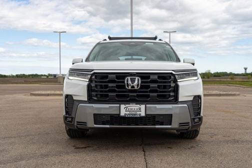 Platinum White Pearl 2026 Honda Pilot Elite
