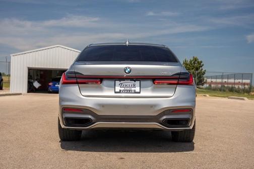 Donington Gray Metallic 2022 BMW 740 740i