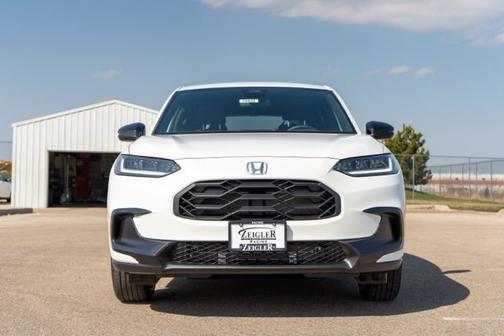 Platinum White Pearl 2026 Honda HR-V Sport