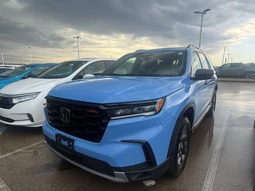 Diffused Sky Pearl 2025 Honda Pilot TrailSport
