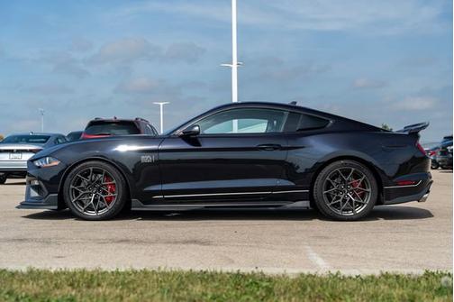 2022 Ford Mustang Mach 1