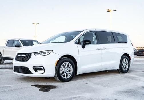 Bright White Clearcoat 2024 Chrysler Pacifica Touring L