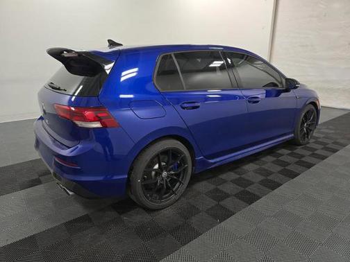2024 Volkswagen Golf R 2.0T