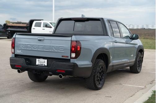 2025 Honda Ridgeline TrailSport+