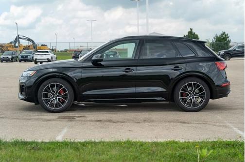 2024 Audi SQ5 Premium Plus