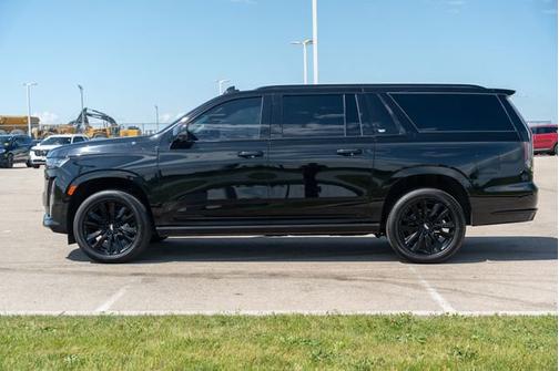 2022 Cadillac Escalade ESV Sport Platinum