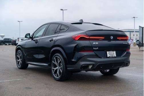 2023 BMW X6 xDrive40i