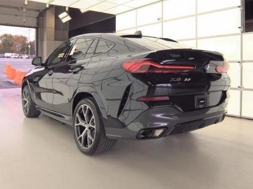 2023 BMW X6 xDrive40i