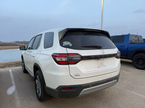 2023 Honda Pilot EX-L 7 Passenger