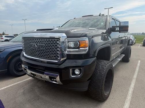 2017 GMC Sierra 2500 Denali